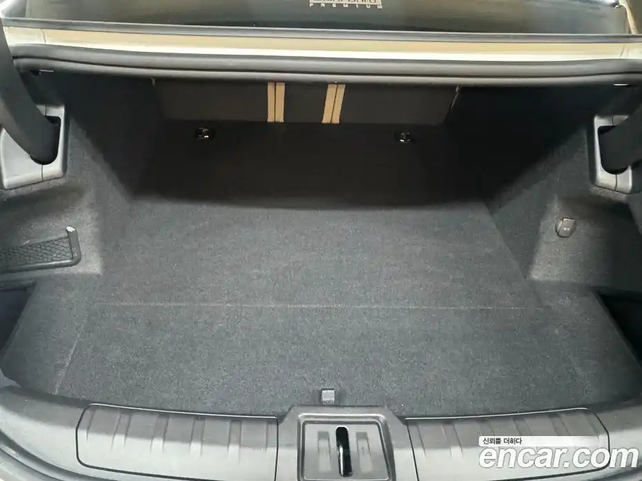 Porsche Taycan 2024 0.1 Автомат в Москве № 165108, фото 17