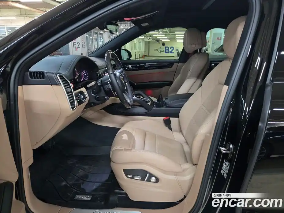 Porsche Cayenne 2021 3.0 Автомат в Москве № 165847, фото 17