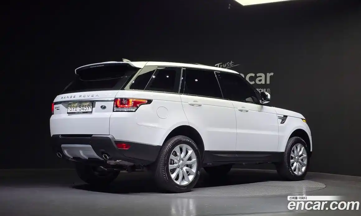 Land Rover Range-Rover Sport 2017 3.0 Автомат в Москве № 166238, фото 19