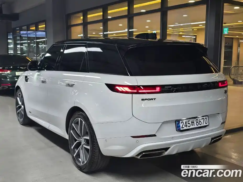 Land Rover Range-Rover Sport 2023 3.0 Автомат в Москве № 166742, фото 4