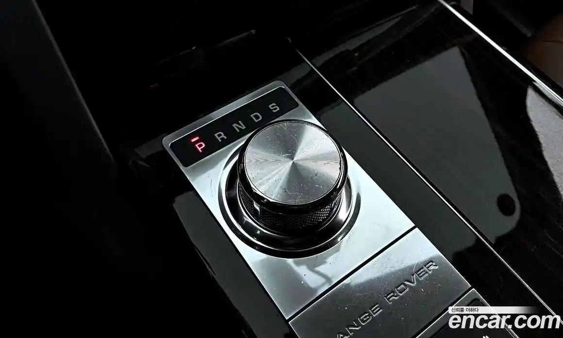 Land Rover Range-Rover 2016 5.0 Автомат в Москве № 166897, фото 12