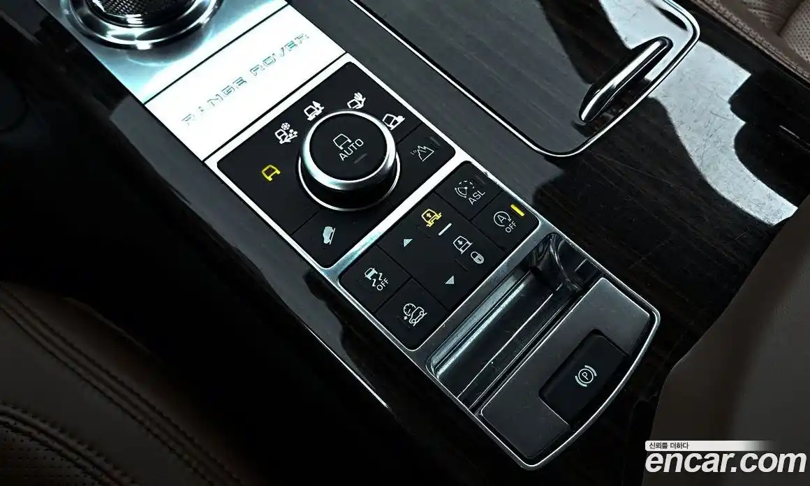 Land Rover Range-Rover 2016 5.0 Автомат в Москве № 166897, фото 13