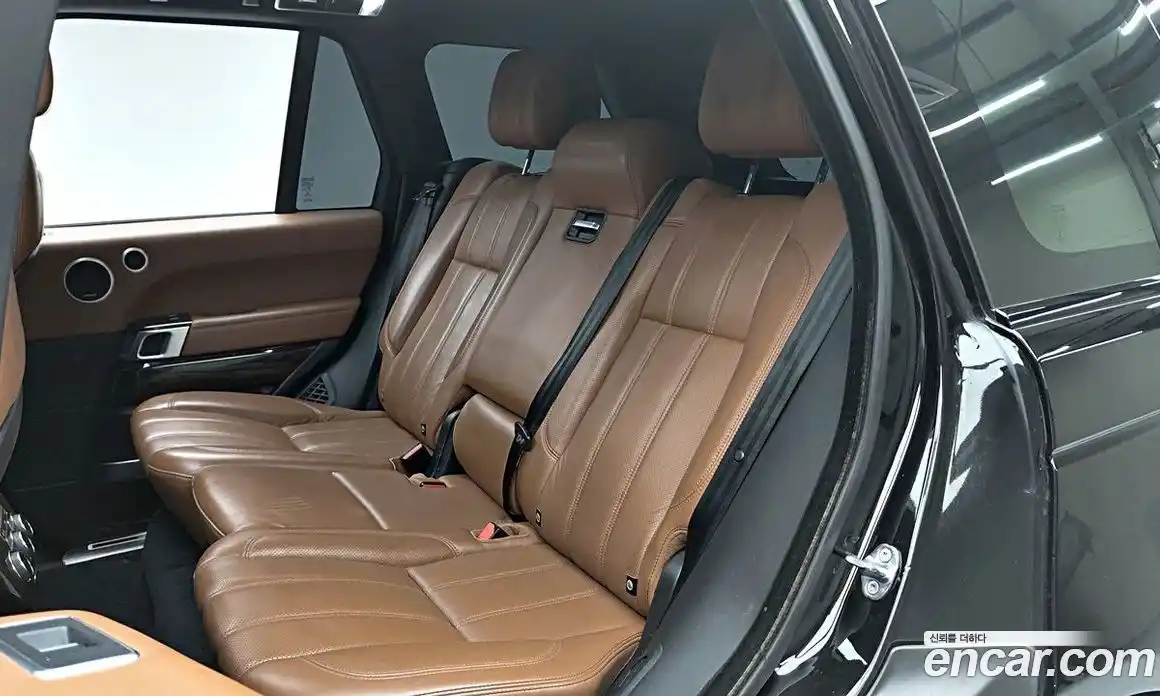 Land Rover Range-Rover 2016 5.0 Автомат в Москве № 166897, фото 8