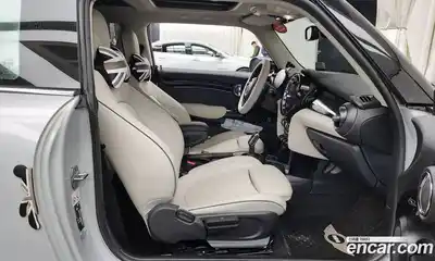 Mini Cooper 2022 2.0 Автомат в Москве № 167058, миниатюра 11