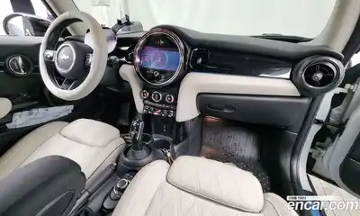 Mini Cooper 2022 2.0 Автомат в Москве № 167058, миниатюра 7