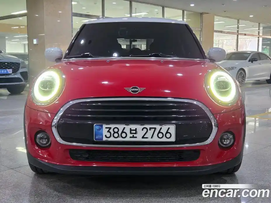 Mini Cooper 2021 1.5 Автомат в Москве № 167501, фото 3