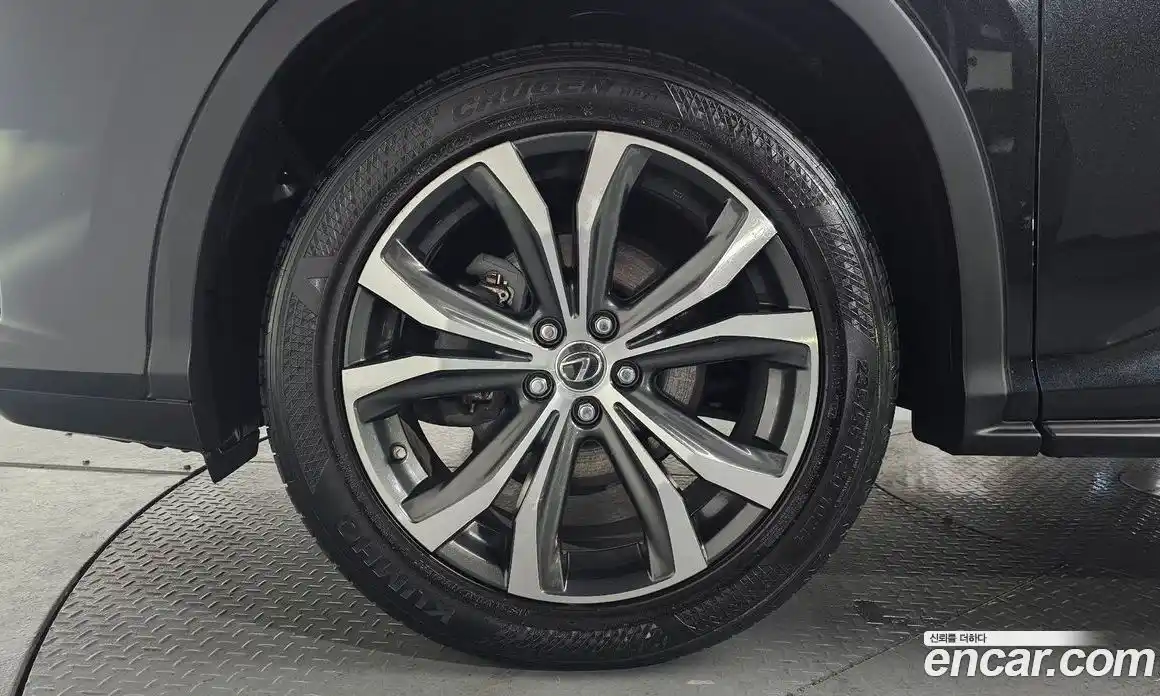 Lexus RX 2019 3.5 Автомат в Москве № 168312, фото 16