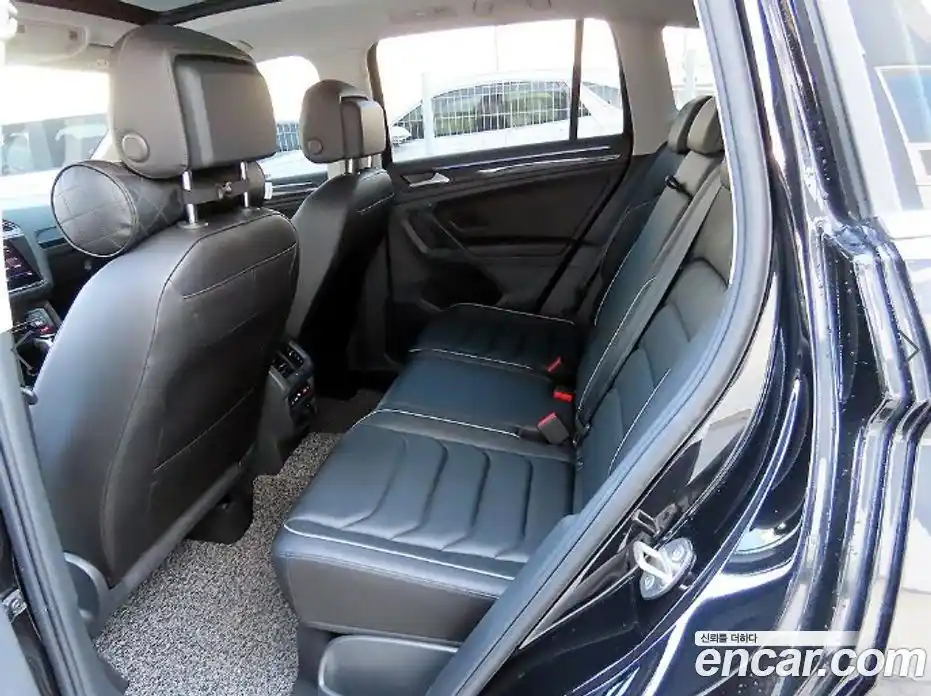 Volkswagen Tiguan 2021 2.0 Автомат в Москве № 169196, фото 6