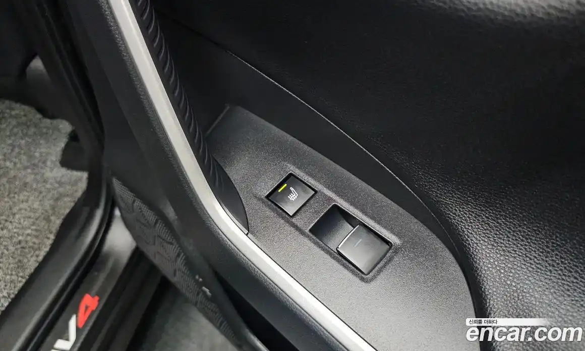 Toyota RAV4 2022 2.5 Автомат в Москве № 170200, фото 18