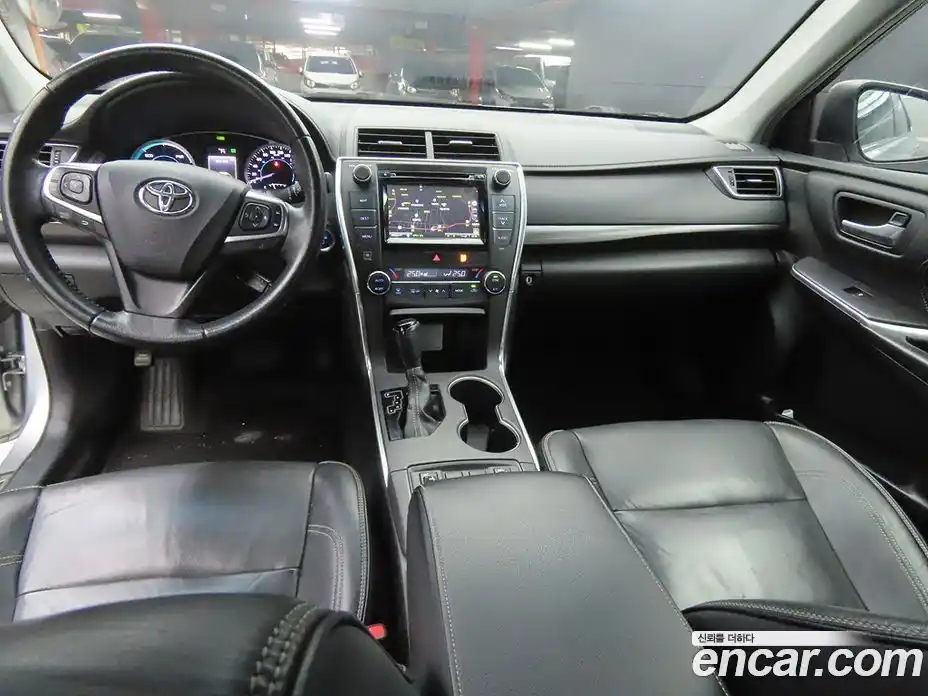Toyota Camry 2015 2.5 Автомат в Москве № 170363, фото 7