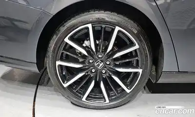 Honda Accord 2023 2.0 Автомат в Москве № 170435, миниатюра 9