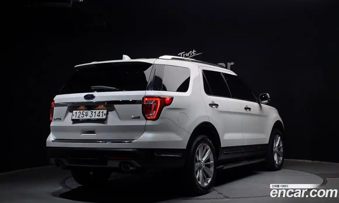 Ford Explorer 2019 2.3 Автомат в Москве № 170816, фото 15
