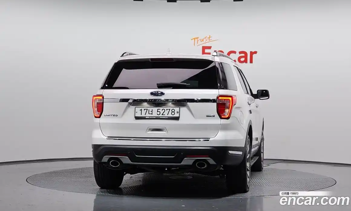 Ford Explorer 2018 2.3 Автомат в Москве № 170972, фото 4