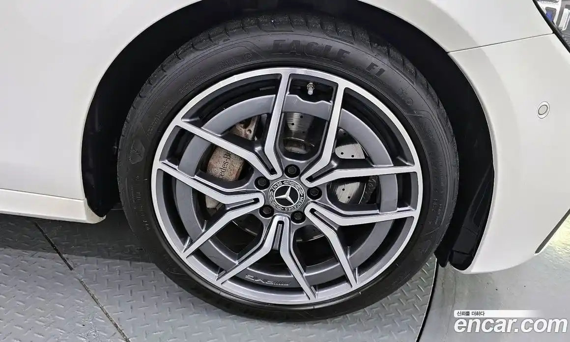 Mercedes-Benz E-Class 2023 2.0 Автомат в Москве № 177819, фото 20