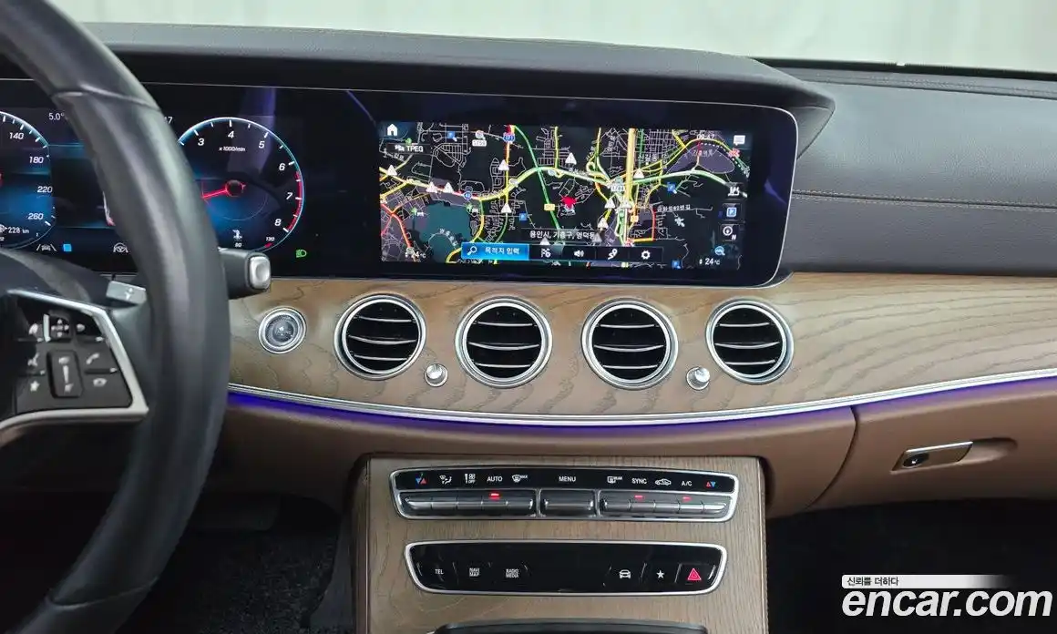 Mercedes-Benz E-Class 2022 2.0 Автомат в Москве № 178641, фото 17