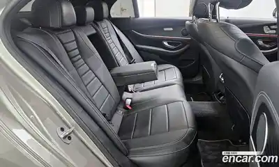 Mercedes-Benz E-Class 2021 1.9 Автомат в Москве № 179091, миниатюра 11