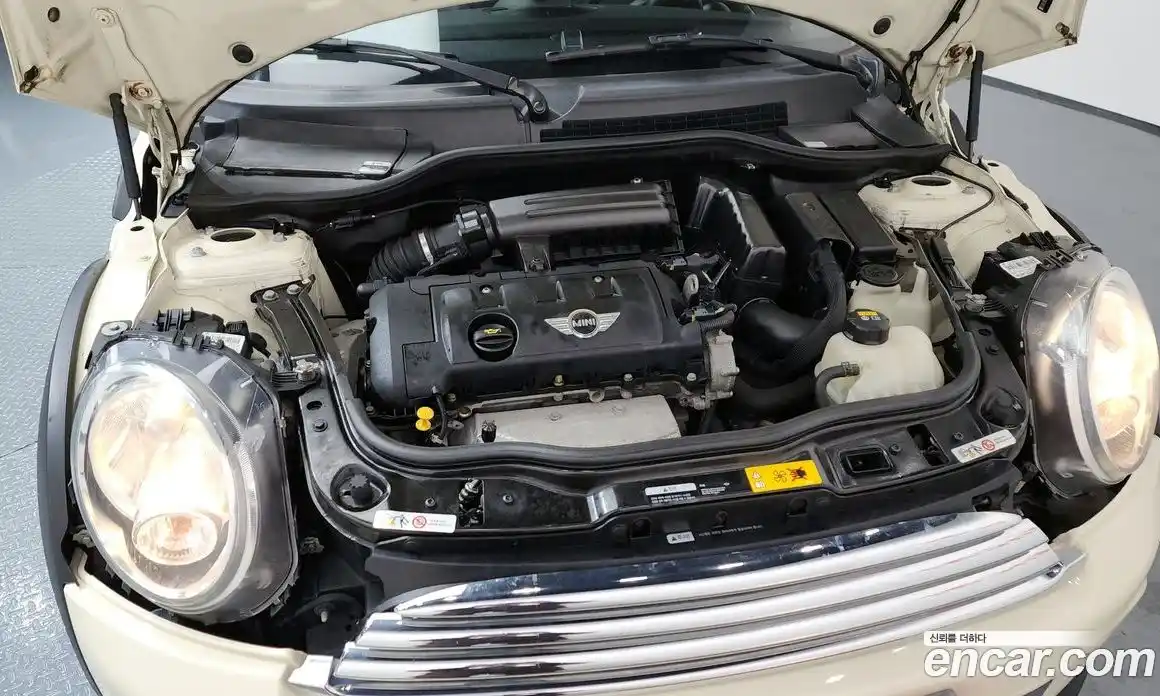 Mini Cooper Convertible 2015 1.6 Автомат в Москве № 179272, фото 12