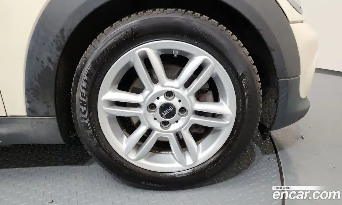 Mini Cooper Convertible 2015 1.6 Автомат в Москве № 179272, фото 5