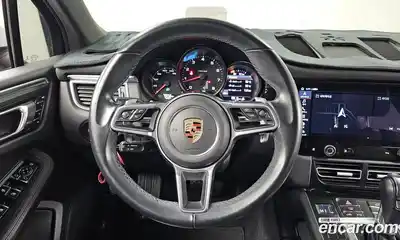 Porsche Macan 2018 2.0 Автомат в Москве № 179727, миниатюра 12