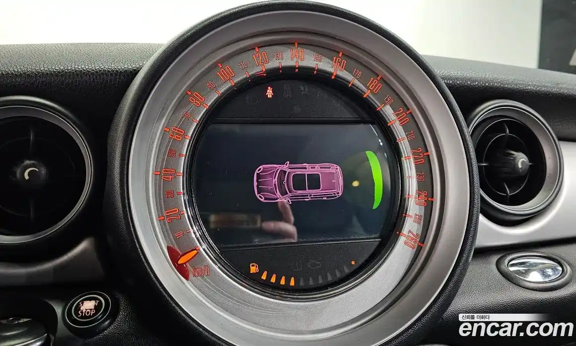 Mini Clubman 2014 2.0 Автомат в Москве № 179825, фото 11