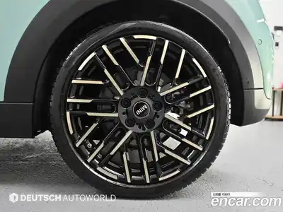 Mini Cooper 2025 2.0 Автомат в Москве № 181596, миниатюра 5