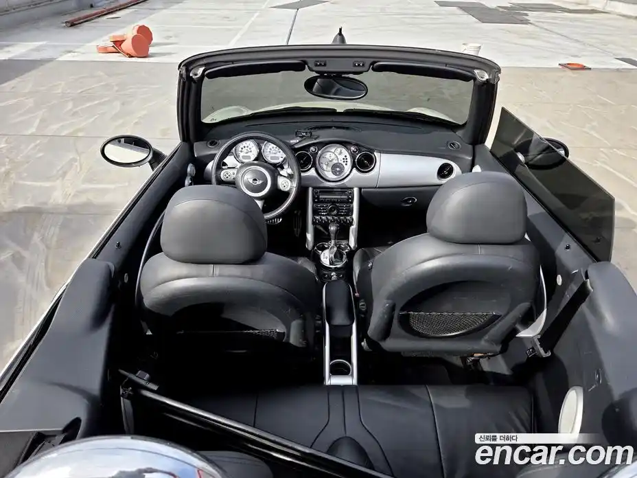 Mini Cooper Convertible 2007 1.6 Автомат в Москве № 189475, фото 17