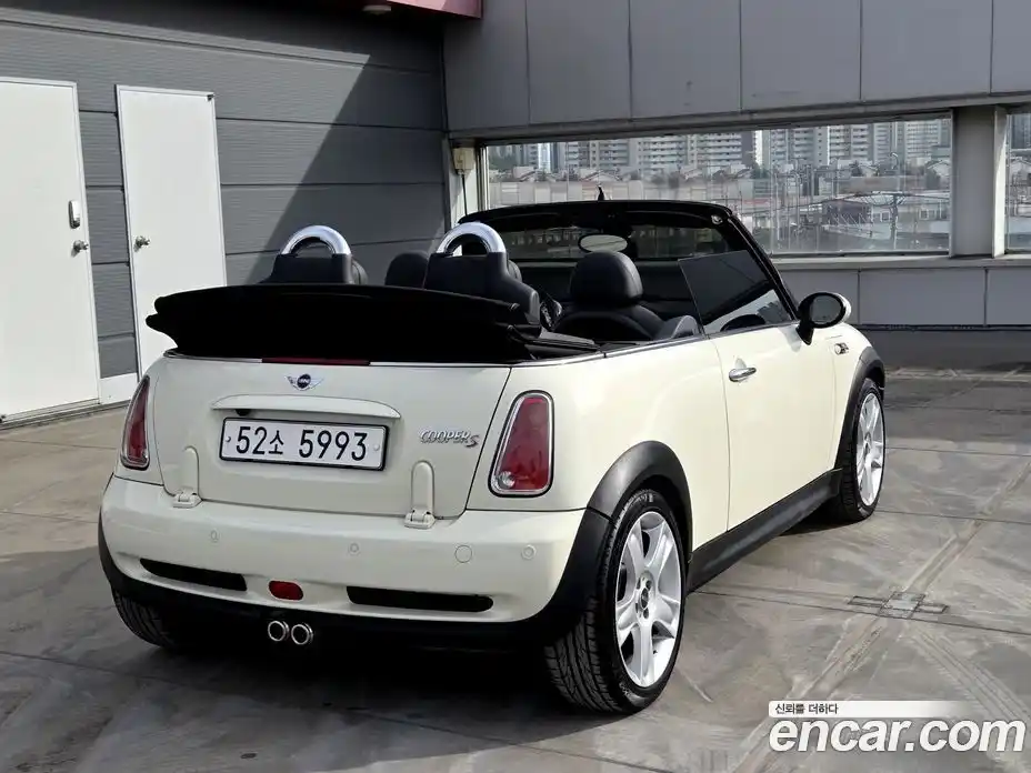 Mini Cooper Convertible 2007 1.6 Автомат в Москве № 189475, фото 10