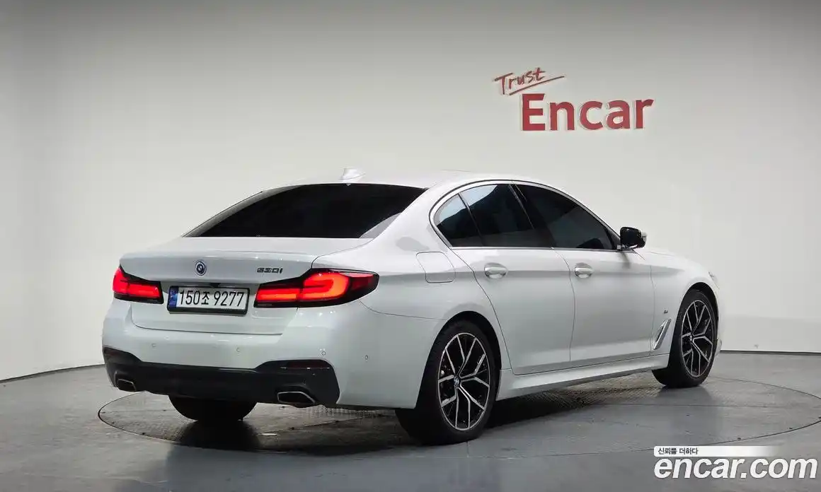 BMW 5-Series 2023 2.0 Автомат в Москве № 189735, фото 9