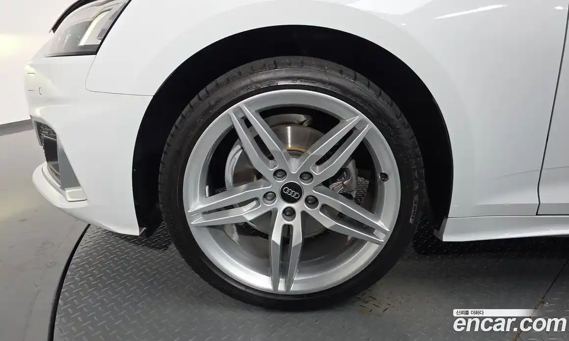 Audi A5 2023 2.0 Автомат в Москве № 192669, фото 2