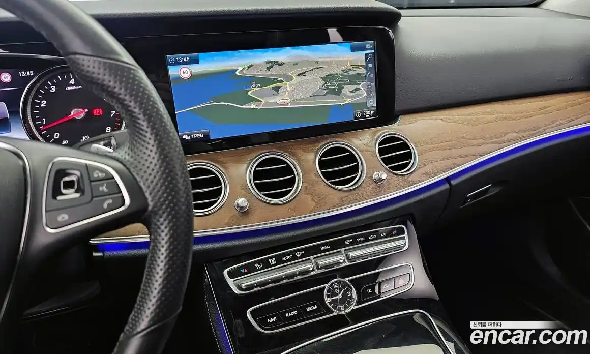 Mercedes-Benz E-Class 2018 2.0 Автомат в Москве № 195162, фото 5