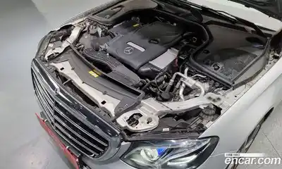 Mercedes-Benz E-Class 2018 2.0 Автомат в Москве № 195162, миниатюра 10