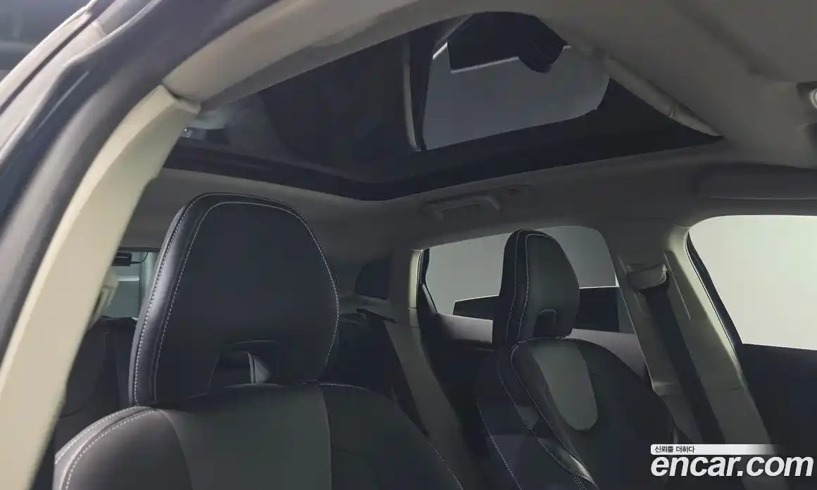 Volvo V40 2014 1.6 Автомат в Москве № 197013, фото 17