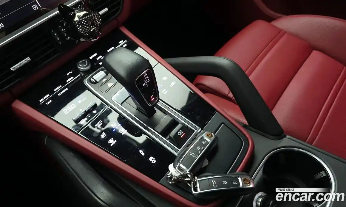 Porsche Cayenne 2023 3.0 Автомат в Москве № 197133, фото 15