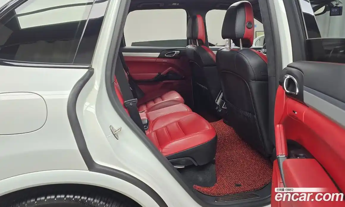 Porsche Cayenne 2018 3.6 Автомат в Москве № 197354, фото 13