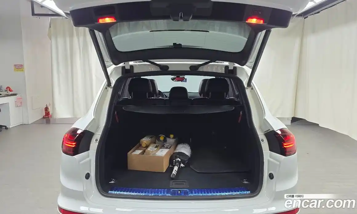 Porsche Cayenne 2018 3.6 Автомат в Москве № 197354, фото 18