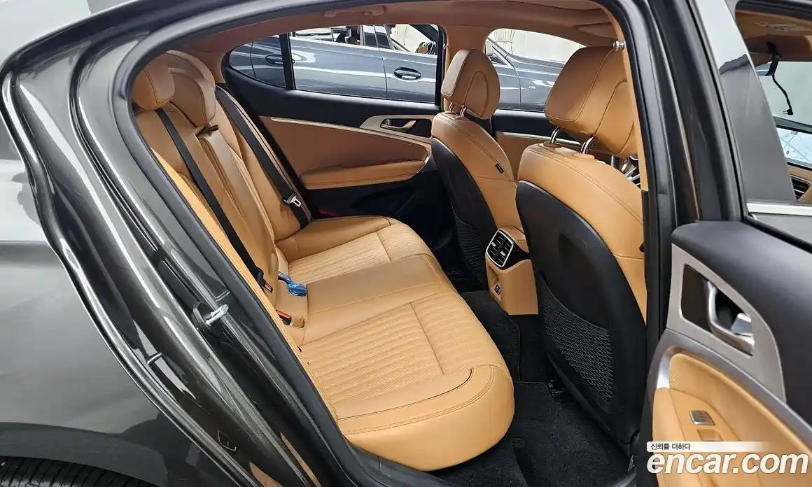 Genesis G70 2024 2.5 Автомат в Москве № 19863, фото 6