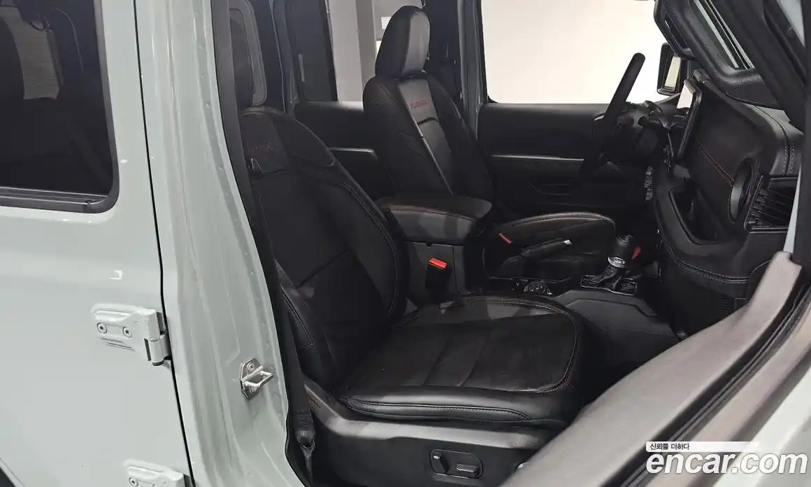 Jeep Wrangler 2024 2.0 Автомат в Москве № 199389, фото 3