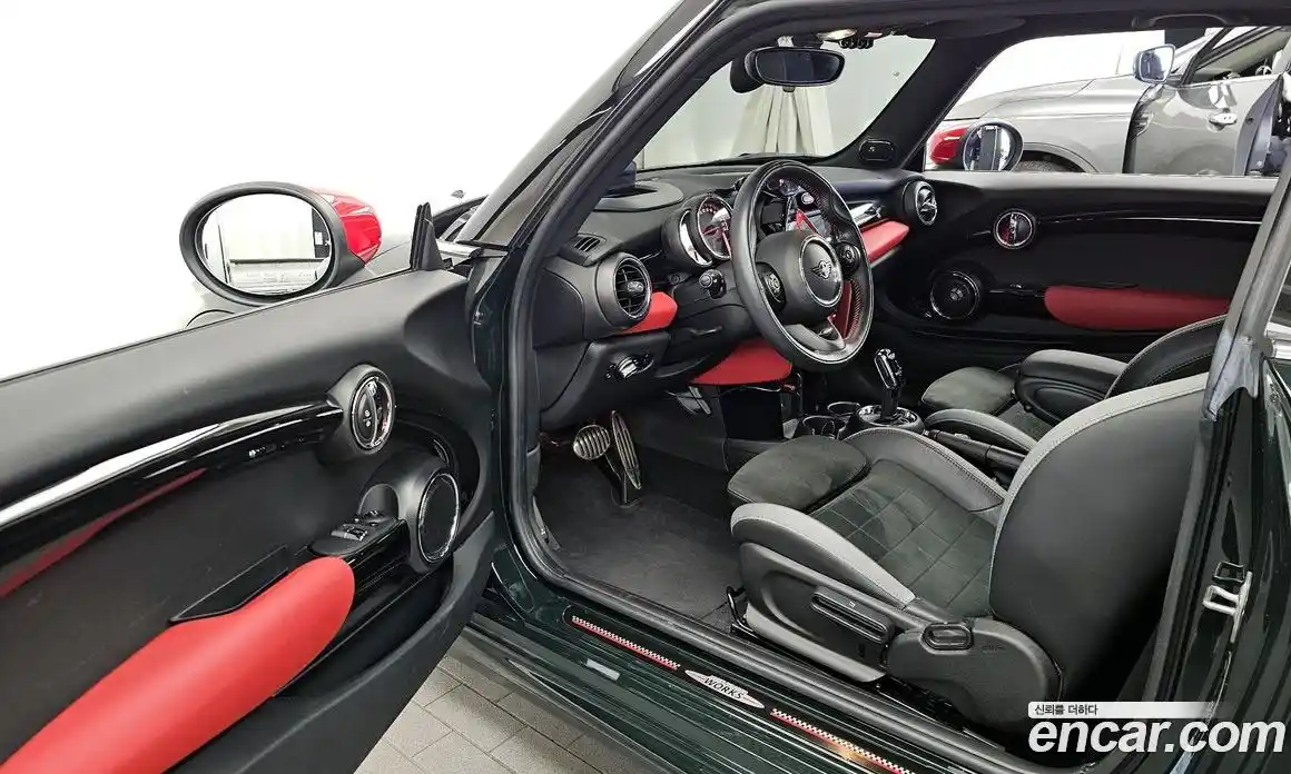 Mini Cooper 2020 2.0 Автомат в Москве № 201314, фото 17