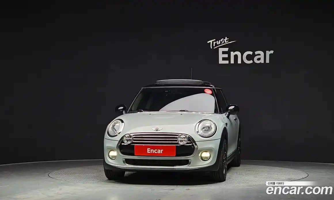 Mini Cooper 2016 1.5 Автомат в Москве № 205388, фото 20