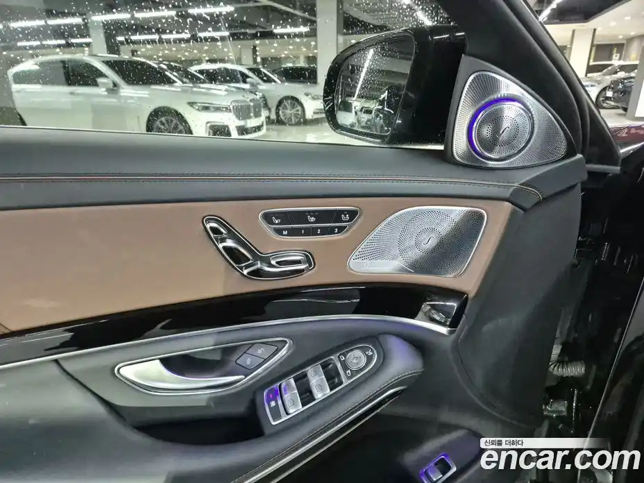 Mercedes-Benz S-Class 2015 6.0 Автомат в Москве № 209084, фото 18