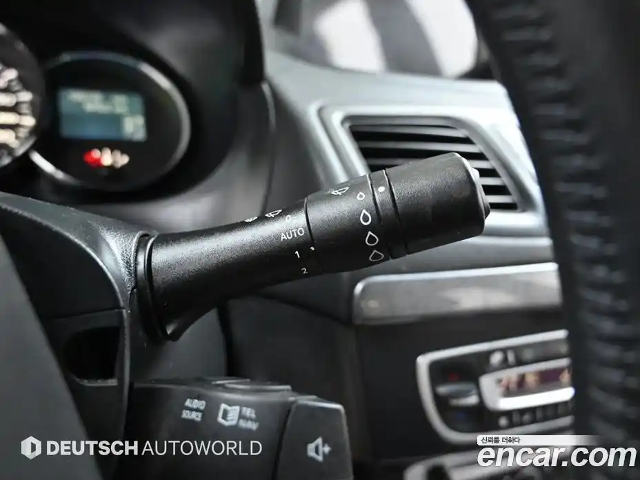 Renault SM3 2012 2.0 Автомат в Москве № 210059, фото 18