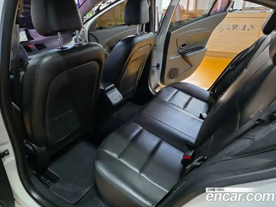 Renault SM3 2018 1.6 Автомат в Москве № 210071, фото 9