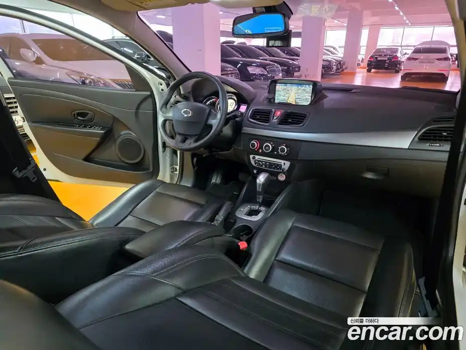 Renault SM3 2018 1.6 Автомат в Москве № 210071, фото 10