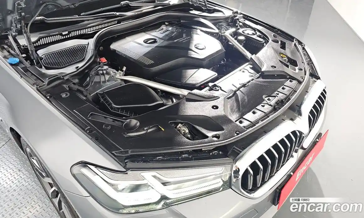 BMW 5-Series 2023 2.0 Автомат в Москве № 210937, фото 2