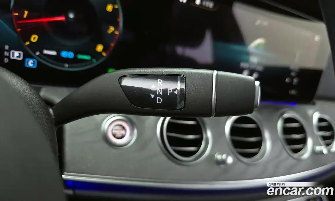 Mercedes-Benz E-Class 2022 2.0 Автомат в Москве № 212128, фото 15