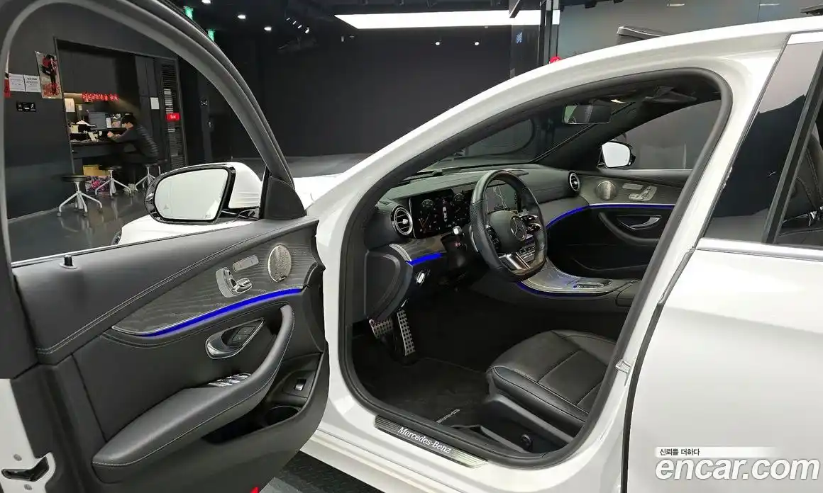 Mercedes-Benz E-Class 2022 2.0 Автомат в Москве № 212128, фото 16