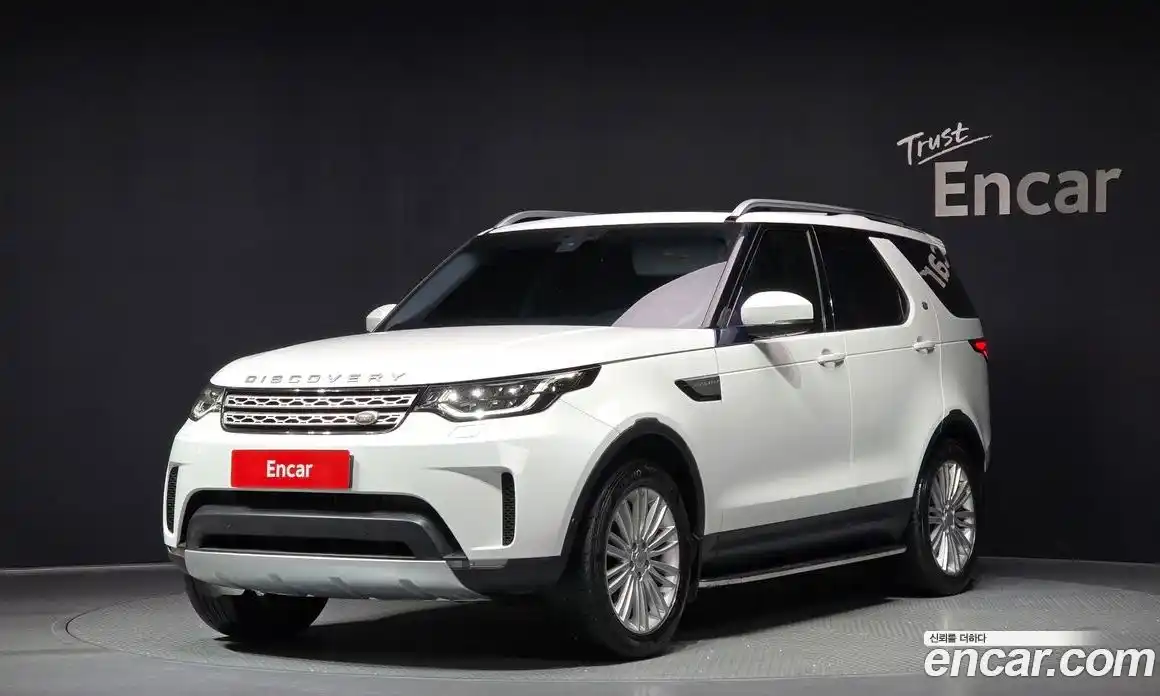 Land Rover Discovery 2019 3.0 Автомат в Москве № 213772, фото 1