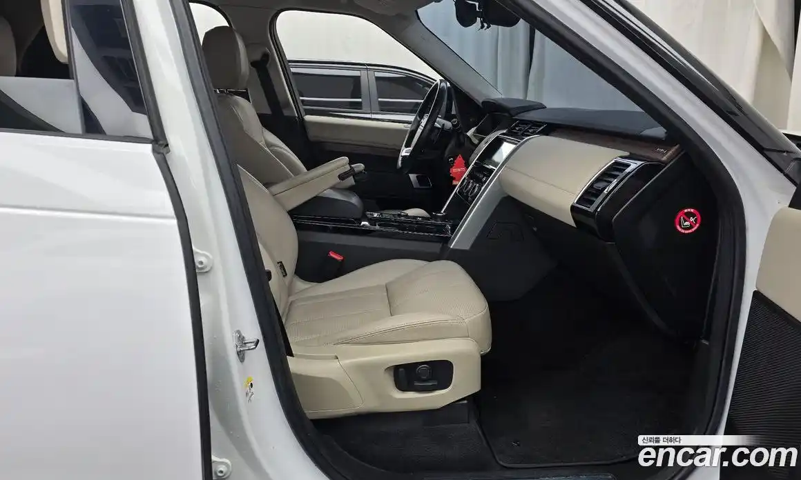 Land Rover Discovery 2019 3.0 Автомат в Москве № 213772, фото 11