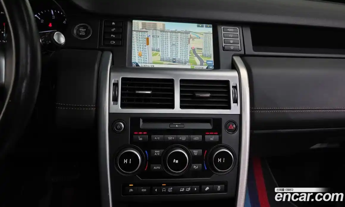 Land Rover Discovery Sport 2016 2.0 Автомат в Москве № 213781, фото 4