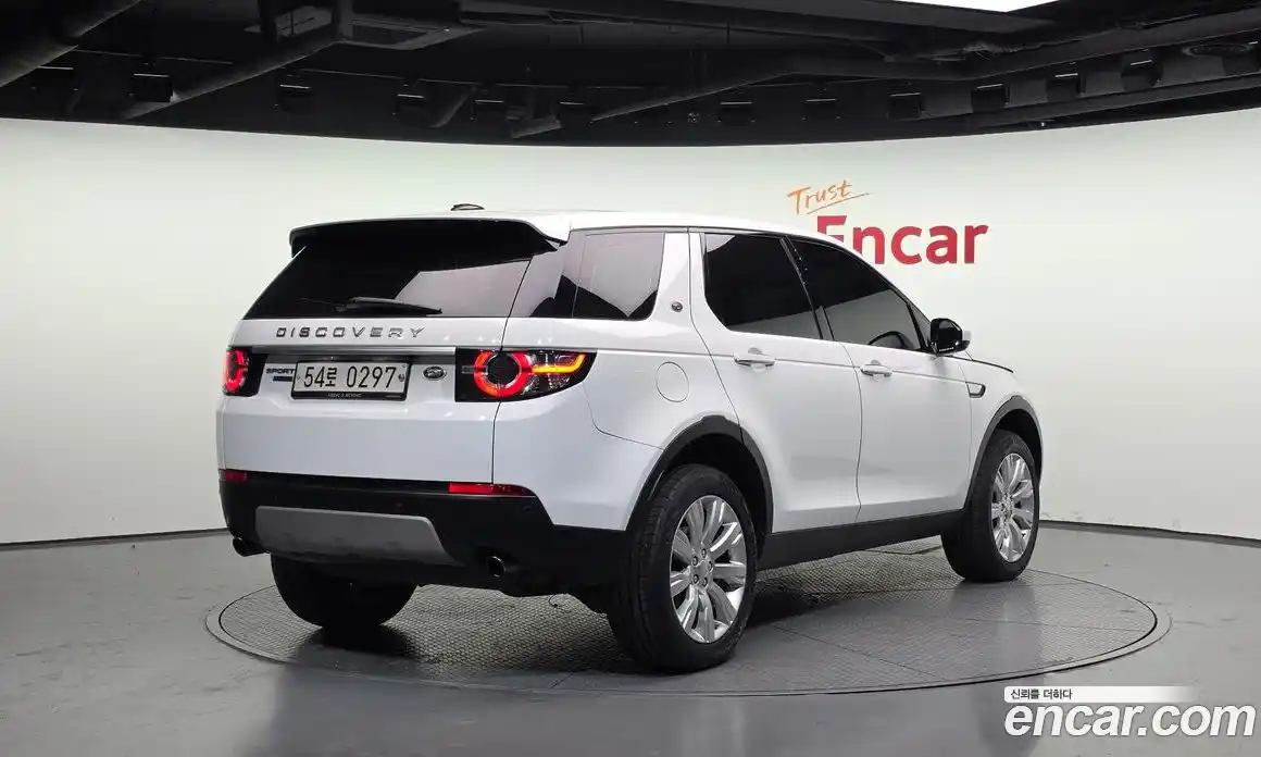 Land Rover Discovery Sport 2016 2.0 Автомат в Москве № 213781, фото 5